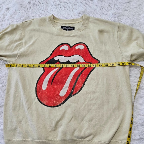 The Rolling Stones Women's Light Yellow Graphic Crewneck Sweatshirt.‎ Size M - Picture 6 of 8